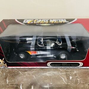Vintage Road Signature Diecast 1:18 Scale 1957 Chevrolet Corvette Gasser NIB